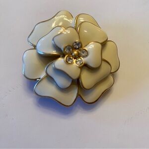 Elegant Cream Flower Brooch